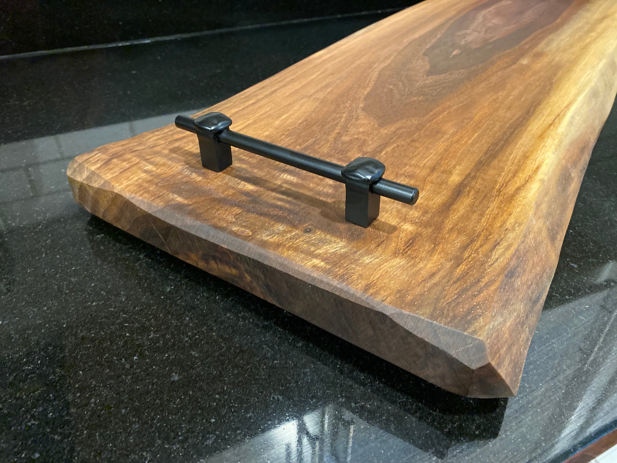 Charcuterie Board - Live Edge - With Handle – Inside